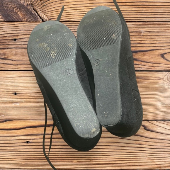 Girls’ Size 3 Suede Booties - Picture 3 of 3